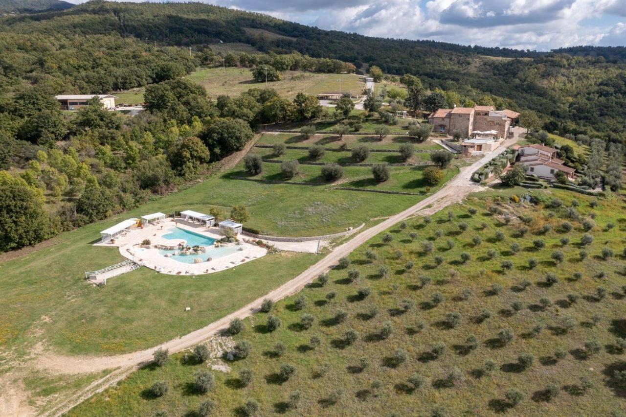 Pievania Roccalbegna Bagian luar foto